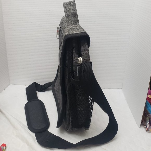 Swiss Gear Bag - Picture 5 of 15